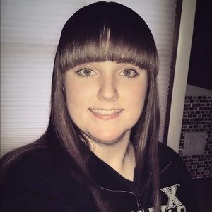 Meet your Posher, Cecelia